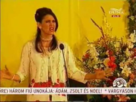 "Csendül a Nóta" turné...2004